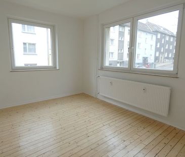 ** Modernisierte 3-Zi-Wohnung mit Loggia in beliebter Lage von Hols... - Photo 6