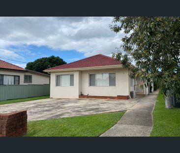 76 Hassan Street, Lake Heights, NSW 2502 - Photo 5