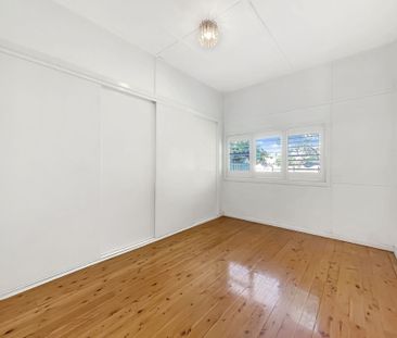 Comfortable 3-Bedroom Living - Photo 3