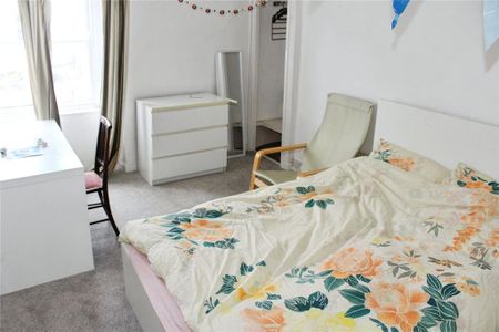 5 bedroom terraced house to rent - Photo 4