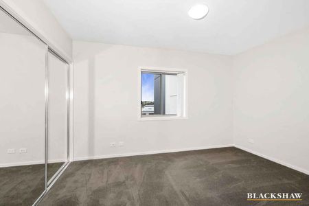 Spacious 3 Bedroom Apartment in the "Vierra" Complex - Photo 4