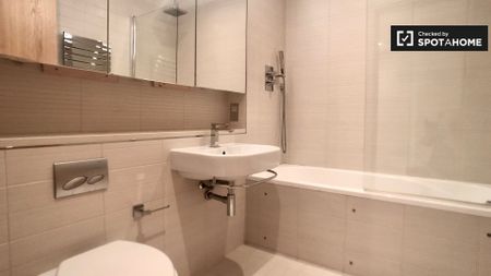 Spacious room to rent in 2-bedroom flat in Blackthorn - Photo 4