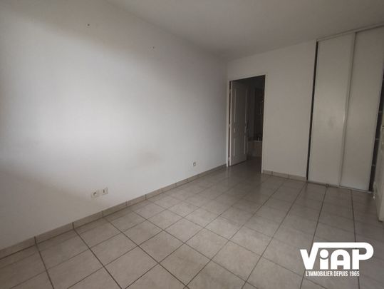 T2 DE 36 m² PROCHE PLACE DES CARMES - Photo 1