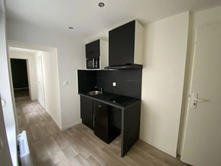 Location Appartement 2 pièces 32 m2 à Saint-Quentin - Photo 5