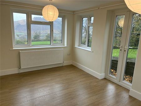 Cui Farmhouse, Talybont-on-Usk - Photo 3