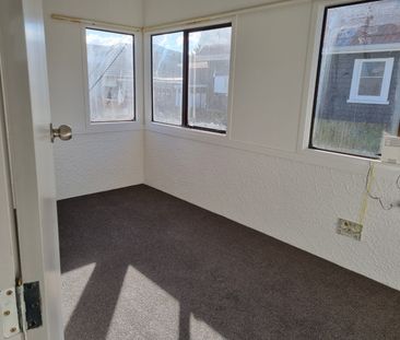 Perfect Position Four Bedroom Home - Rotorua - Photo 2