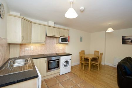 The Abbey, Classes Lake - Photo 4