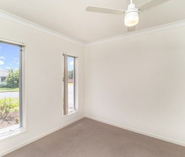 Spacious 4 bedroom home on a large block - Photo 1