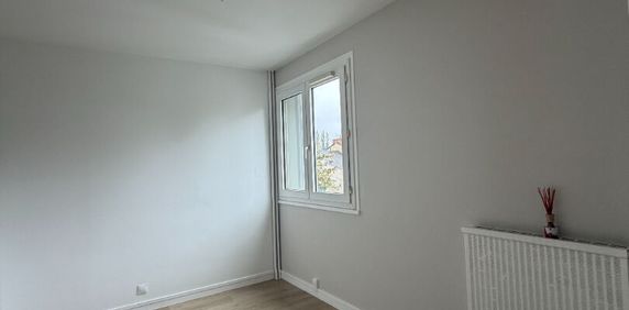Location Appartement 4 pièces 94m² - Photo 2