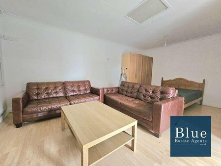 West Way, Hounslow, TW5 - Photo 3