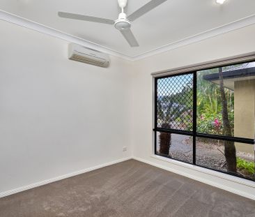 SPACIOUS FAMILY ENTERTAINER IN SOUGHT AFTER SUBURB! - Photo 1