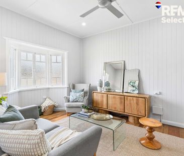 Cottage Style home in Great Location - Photo 1