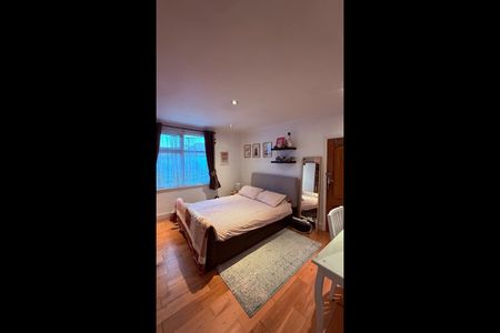 Room in a Shared House, London Road, CR7 - Photo 3