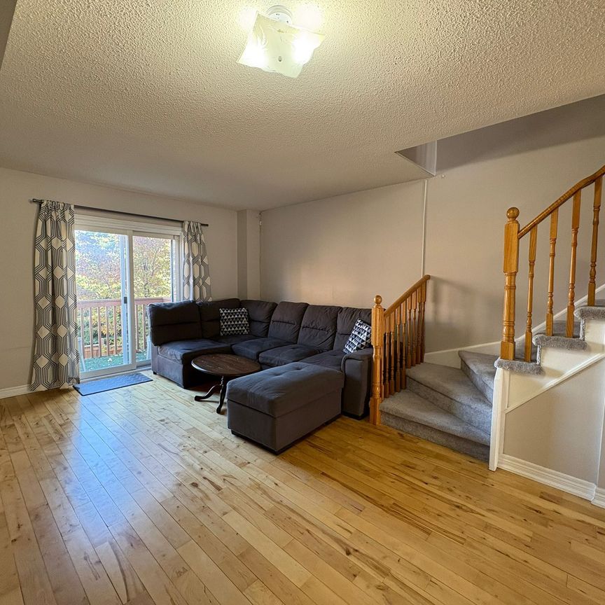 For Lease - 1128 Dundas Street Unit# 5, Mississauga, Ontario - Photo 1