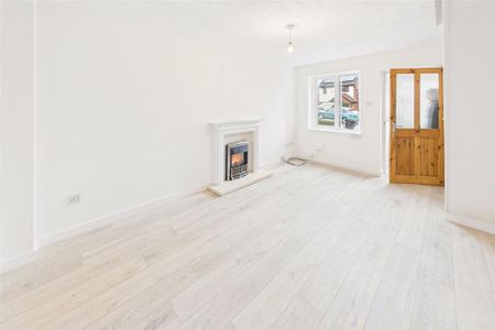 2 bedroom semi-detached house to rent - Photo 2