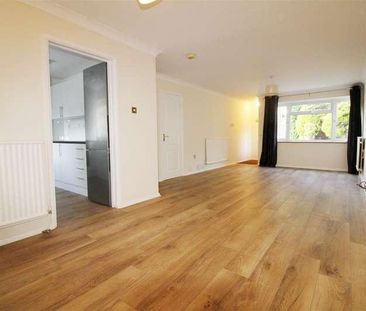 Whitby Green, Caversham Park Village, Reading, RG4 - Photo 2