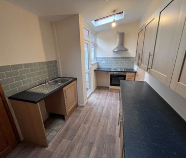 Kimberley Road, Sketty, Swansea, SA2 9DP - Photo 5