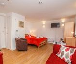 1 bed Studio - To Let - Photo 1