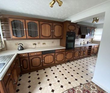 3 bedroom terraced house to rent - Photo 5