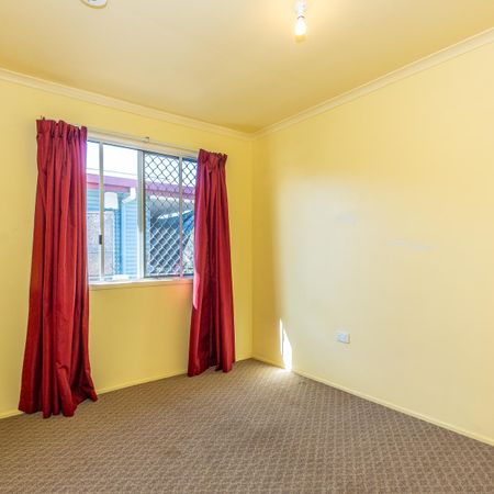 Charming High-Set Home with 3 Bedroom - Photo 5