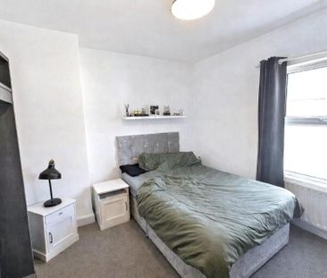 10 Olympia Street, Belfast, BT12 6NJ - Photo 2