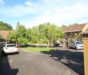 2 bedroom detached house to rent - Photo 4