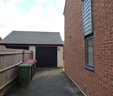 3 bedroom semi-detached house to rent - Photo 5