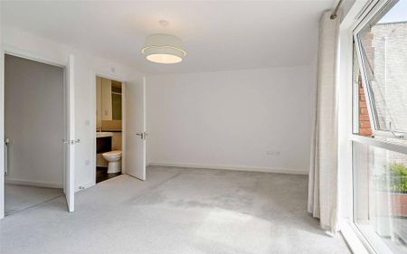 3 bedroom apartment to rent - Photo 4