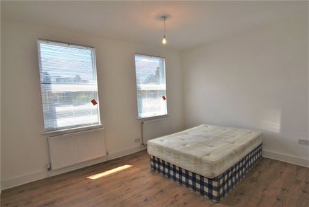 Graham Road, N15, London - Photo 2