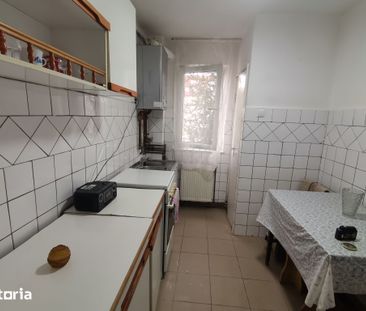 INCHIRIEZ apartament 2 camere semidecomandat,zona Vasile Aaron - Photo 4