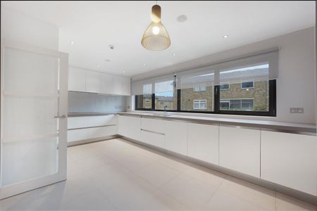 5 bedroom terraced house to rent - Photo 3