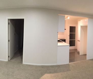 Charming 3-Bedroom Epsom Home – A Great Place to L - Photo 4