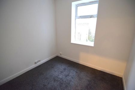 1 bedroom ground floor maisonette to rent - Photo 2