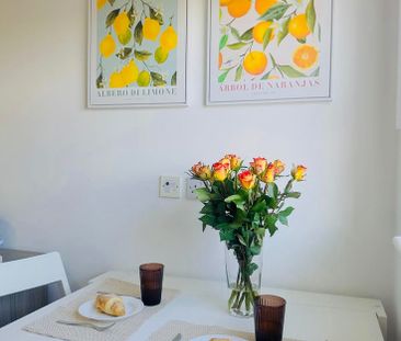 Oxford Avenue - Photo 2