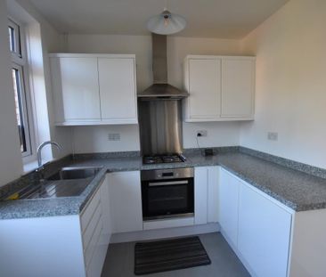 2 bedroom semi-detached house to rent - Photo 5