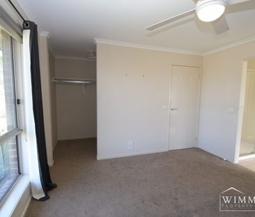 Charming Family Home - - Photo 5