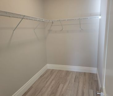 For Lease - 22 Allen Street Unit# Main, Prince Edward County, Ontario - Photo 5