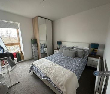 3 bedroom penthouse to rent - Photo 4