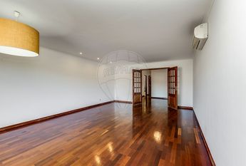 Apartamento T3 em Lisboa