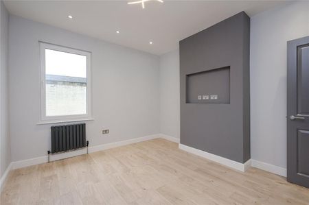 2 bedroom house in Kingston upon Thames - Photo 5