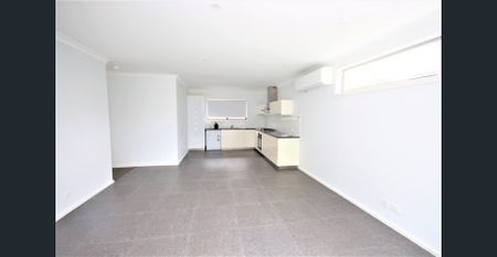 Sleek and modern design. - Photo 4