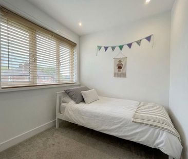 3 bedroom end of terrace house to rent - Photo 6