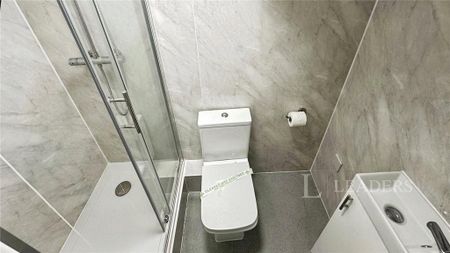 1 bedroom in a house share to rent - Photo 4