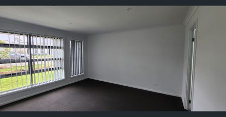 Family Home in Sussex Inlet Golf Village - Photo 5