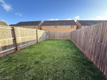 3 bedroom house to rent Laxton Close, Nottingham, Nottinghamshire, NG8 - Photo 4