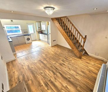 2 bedroom terraced house to rent - Photo 3