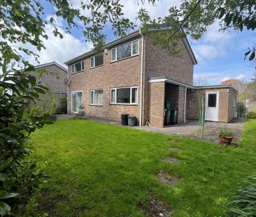 4 bedroom detached house to rent - Photo 4