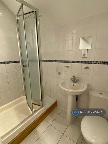 2 bedroom maisonette to rent - Photo 5