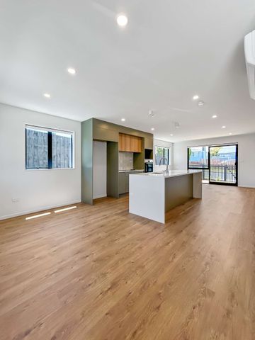 Stunning New Build Home on Claymore Street! - Photo 4