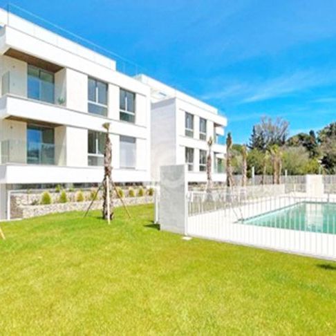 Alquiler de piso en Avenida Diego Velazquez - Photo 1